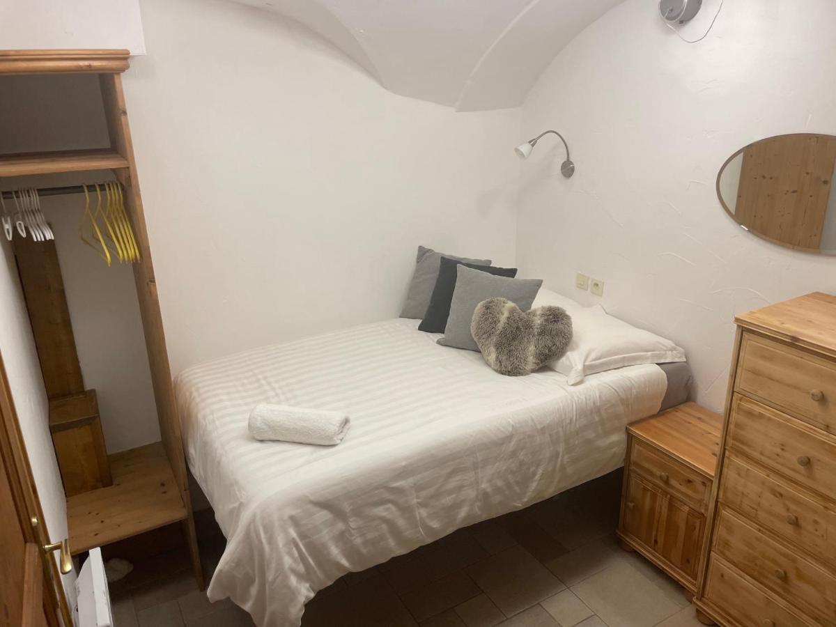 Two Bedroom Apartment La Voute, Chandon Near Meribel - Sleeps 4 Adults Or 2 Adults And 3 Children Les Allues Exterior foto